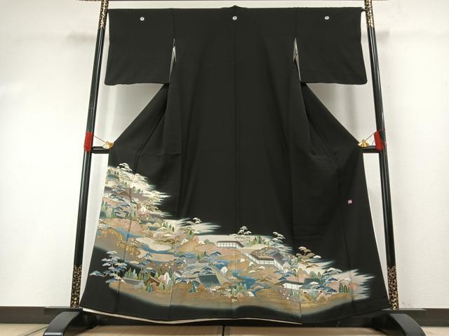 長閑やかさ屋御召しもの●晴れ晴れしい黒留袖 友禅 絵描き物 見晴らし松文 暈し染め 金彩 正絹 珠玉 AABH0650fy