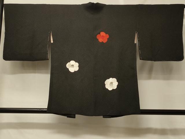長閑やかさ屋御召しもの＃羽織 刺しゅう 椿 黒地 銀糸 正絹 珠玉 CABF8984インチ