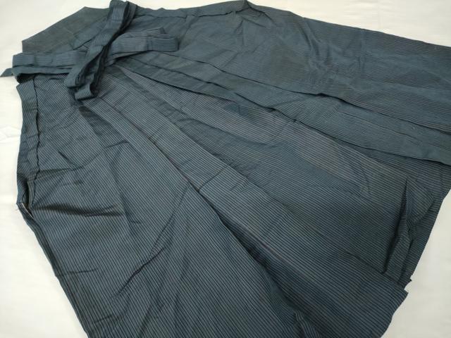 平和屋着物●男性　馬乗り袴　縞　正絹　逸品　AABF9622ck｜平和屋