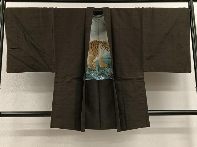 平和屋着物&infin;男性　羽織　紬地　赤墨色　正絹　逸品　CABE4969ua｜平和屋