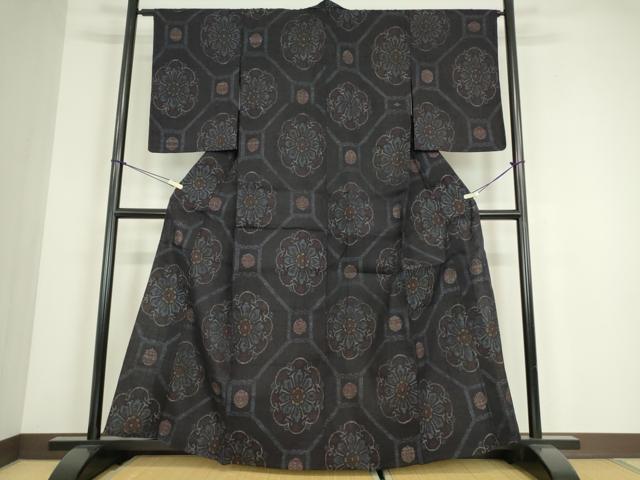 長閑やかさ屋御召しもの▽結城ちぢみ 単衣 正倉院亀甲花文 正絹 珠玉 DABE4517az