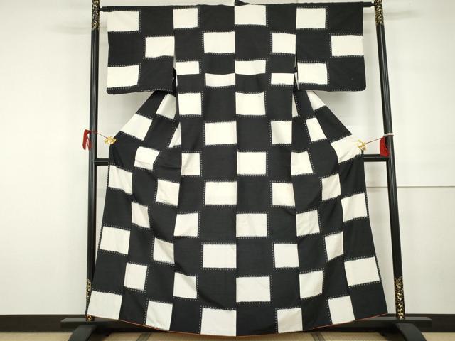 平和屋着物●上質な紬 格子 黒地 正絹 逸品 AABH3707cs