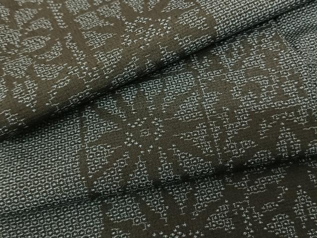 平和屋着物●本場大島紬 薩摩結城 120亀甲 花間道 正絹 逸品 AABF5542fy|平和屋