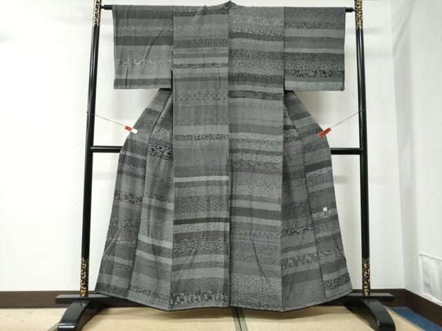 平和屋着物●江戸小紋染工房 小林染芸 小林茂徳 江戸小紋 百柄 横段吉祥花唐草文 黒地 正絹 逸品 未使用 CABE2775yc
