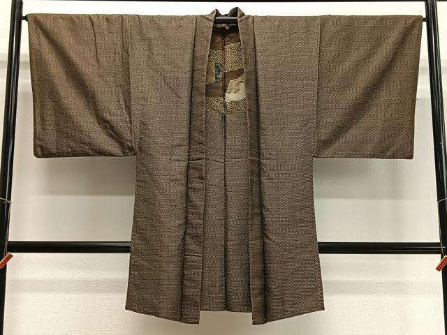 平和屋着物&infin;男性　長羽織　本場大島紬　80亀甲　総詰め　正絹　逸品　CABD4575ua｜平和屋 13,650円