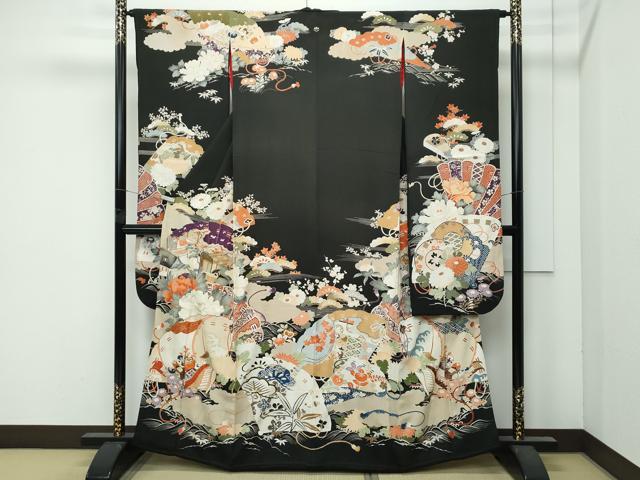 長閑やかさ屋御召しもの●飛び切り アンティーク 大正人情本 振袖 駒刺しゅう 檜扇見晴らし花文 黒地 金彩 珠玉 CZAA4905s6