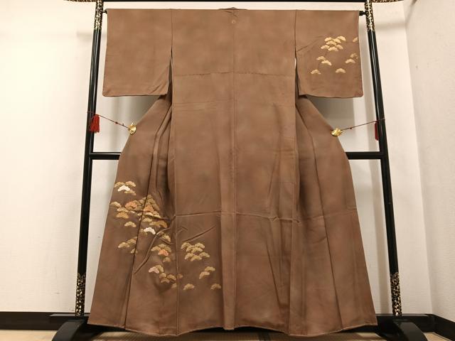 長閑やかさ屋御召しもの●短い訪問着 墨付き 駒刺しゅう 松 暈し染め 正絹 珠玉 未当て嵌める AABF6088ph