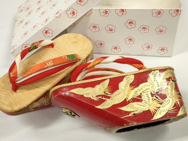 長閑やかさ屋御召しもの●和装小物 お嬢さん ぽっくりサボ こっぽり・おこぼサボ 畳表 金蒔絵 烏合の衆鶴 箱付き添い人 珠玉 DABA7925zzz