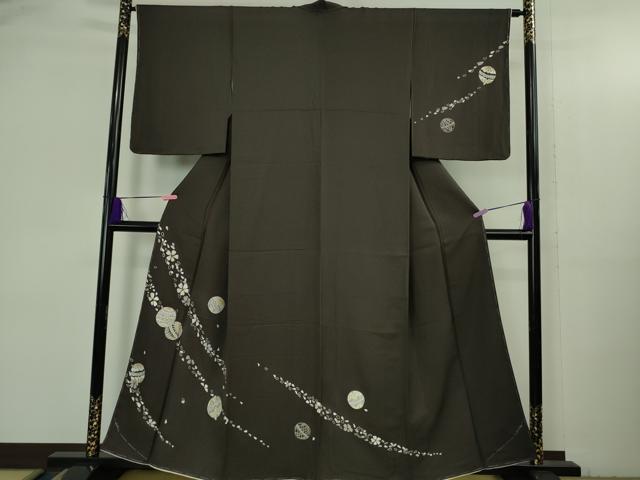 長閑やかさ屋御召しもの●飛び切り 短い訪問着 総刺しゅう 毬 舞桜 黒セピア色地 現ナマ糸 珠玉 未当て嵌める DZAB3510kh6