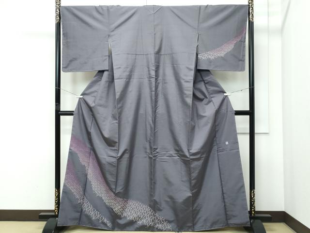 長閑やかさ屋御召しもの●飛び切り 短い訪問着 紬地 総刺しゅう 刺し子 麻の葉文様 さが美取りまわし 消炭色地 珠玉 未当て嵌める CZAA5095s6