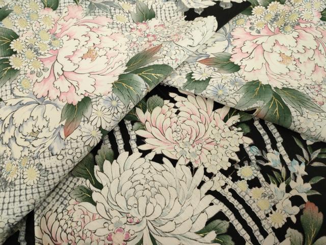 長閑やかさ屋御召しもの●飛び切りな小紋 立波花文 黒地 金彩 正絹 珠玉 AABF8996ck