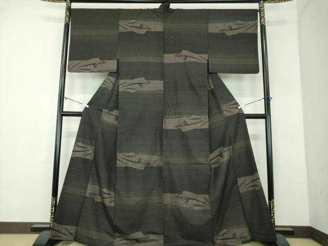 平和屋着物●本場大島紬　9マルキ　花熨斗文　正絹　逸品　DABD1200ps｜平和屋