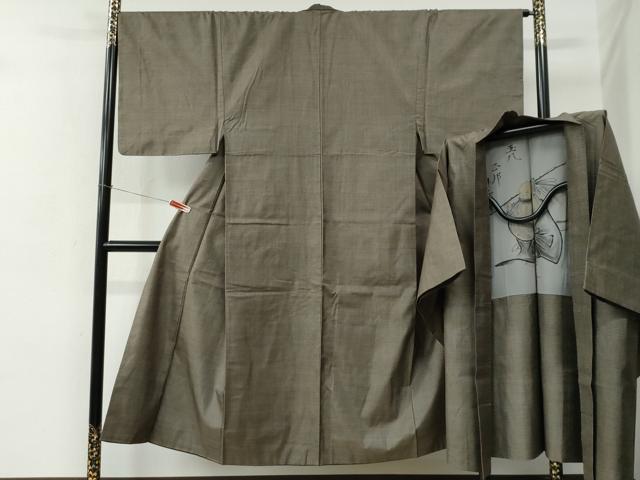 長閑やかさ屋御召しもの●成人男性 発祥地大島紬 合奏団 100亀甲 総端っこ 正絹 珠玉 CABE2464yc