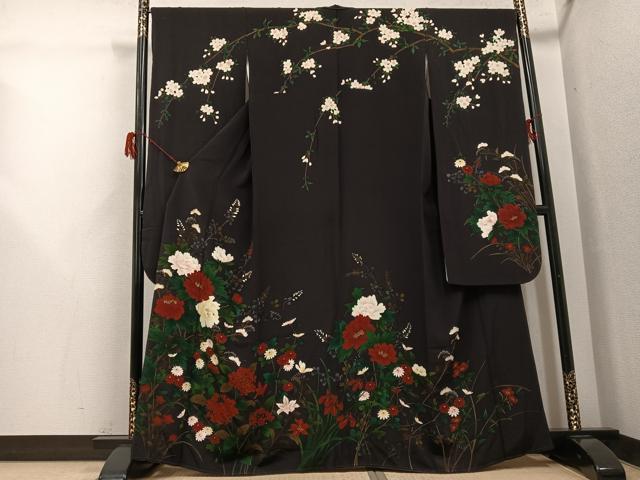 平和屋着物●豪華振袖　刺繍　草花文　黒紅色　金彩　鬼しぼ縮緬　正絹　逸品　AABH3069ph｜平和屋