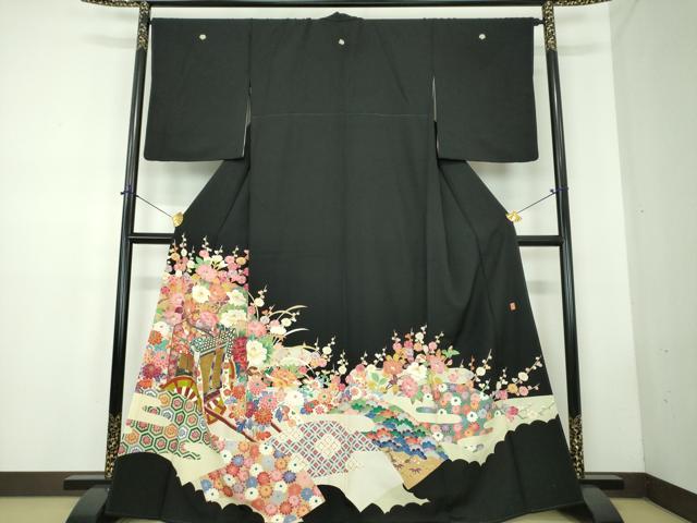 長閑やかさ屋御召しもの●本加賀友禅絵描き 百貫華峰 黒留袖 御所車花文 金彩 正絹 珠玉 DABD1843ps
