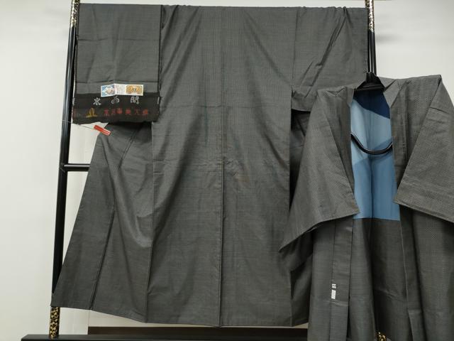 長閑やかさ屋御召しもの●成人男性 発祥地大島紬 合奏団 泥染め 吉祥文 水間輝利作 証紙付き添い人 キングサイズ 正絹 珠玉 CABE7188ut