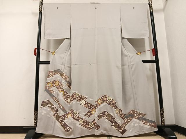 長閑やかさ屋御召しもの●晴れ晴れしい色留袖 駒刺しゅう 被子植物宝尽くし 金彩 正絹 珠玉 AABI4954ph