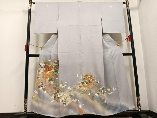 長閑やかさ屋御召しもの●打ち立てる460年・千總 色留袖 駒刺しゅう 色紙被子植物文 暈し染め 金彩 大丸取りまわし 正絹 珠玉 AABI6263ph
