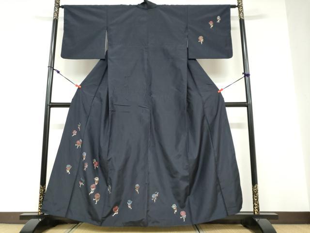 長閑やかさ屋御召しもの●発祥地縞大島紬 短い訪問着 総刺しゅう 人となり文 金糸 正絹 珠玉 DABD9194ud