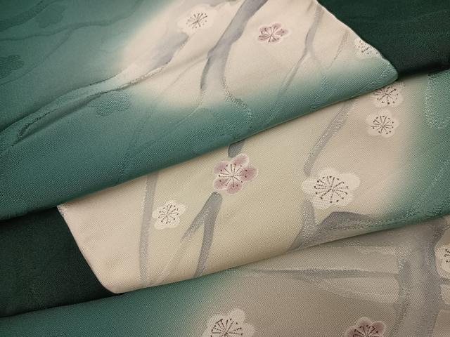 平和屋着物●上質な小紋　地紋起こし　紅白梅　暈し染め　正絹　逸品　AABJ3859ph｜平和屋