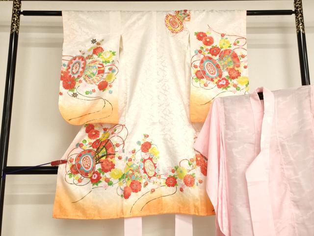 平和屋着物[]七五三　女の子　３歳　祝着　三つ身 長襦袢（無双仕立て）セット 駒刺繍 花鼓文 暈し染め 金彩 洗える着物 未使用 AABJ5275ja｜平和屋