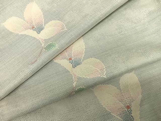 平和屋着物●本場大島紬 白大島 カタス9マルキ 舞花文 正絹 逸品 未使用 AABF0553fy