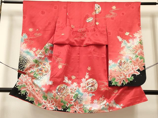 平和屋着物[]七五三　女の子　３歳　祝着　三つ身　駒刺繍　独楽 コマ　鞠　鴛鴦花蝶文　暈し染め　金銀彩　逸品　DABA3994ma｜平和屋