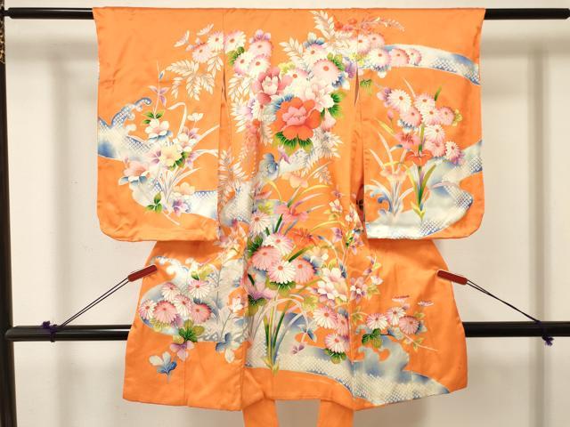 長閑やかさ屋御召しもの[]七五三 お嬢さん ３歳 祝着 参身 立波名取り草花文 金彩 珠玉 DABE7227ma