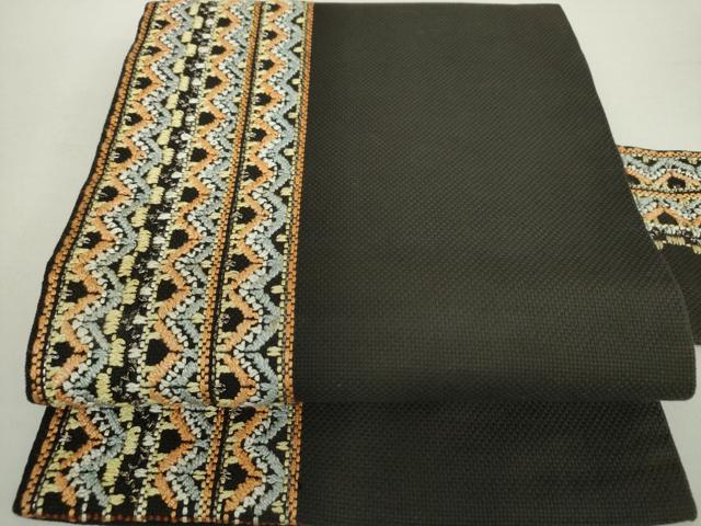 長閑やかさ屋御召しもの●九寸名古屋帯 駒刺しゅう 総刺しゅう 抜け道 黒地 金糸 珠玉 DABE5625ps