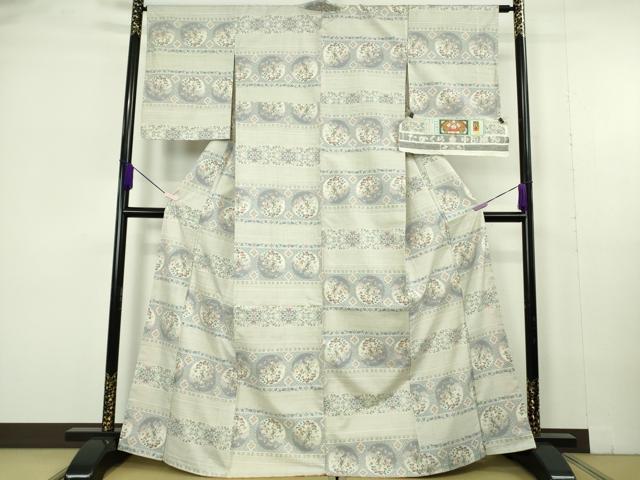 長閑やかさ屋中央局●御前上等 発祥地大島紬 白大島 花鳥横段文 中田布切れ謹製 証紙付き添い人 珠玉 未当て嵌める DZAB7015kh6