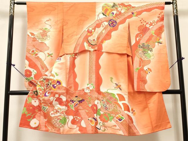 長閑やかさ屋御召しもの[]七五三 お嬢さん ７歳 祝着 四つ身 駒刺しゅう 打ち出の小槌 仕覆花文 暈し染め 金彩 珠玉 DABE7230ma