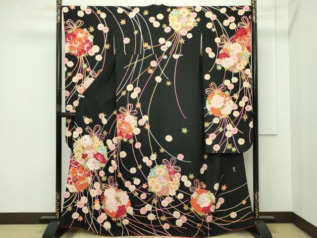 美品 山本寛斎 kansaiブランド 振袖 金駒刺繍 舞蝶文 金銀彩 正絹 美品 山本寛斎 kansaiブランド 振袖 金駒刺繍 舞蝶文 金銀彩