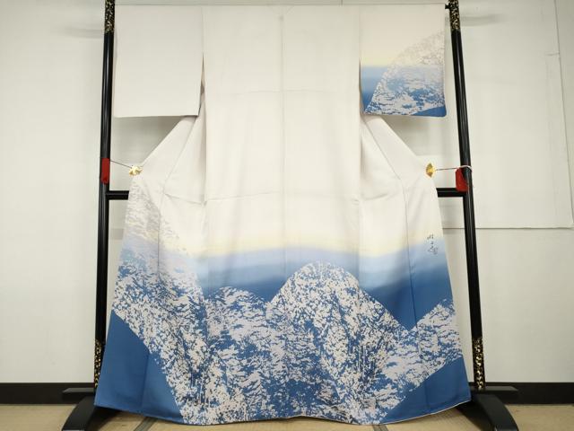 平和屋着物●日展作家　山本唯与志　レリーフ染　訪問着　重ね山文　暈し染め　正絹　逸品　AABG7896cs｜平和屋