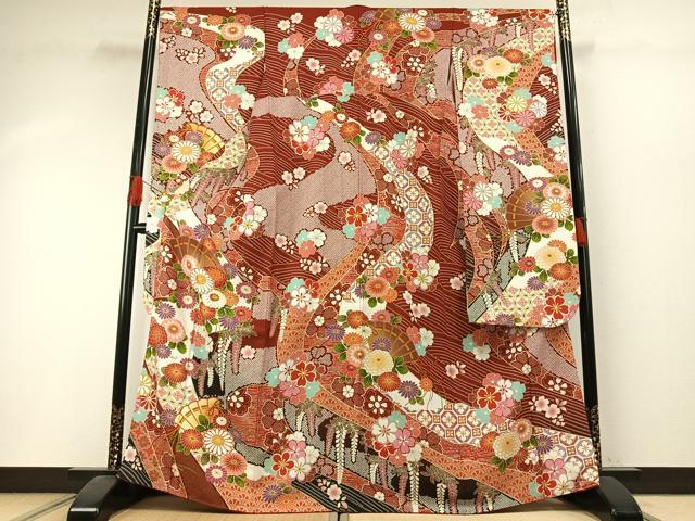 長閑やかさ屋御召しもの●晴れ晴れしい振袖 駒刺しゅう 扇子花文 金彩 銀通し地 正絹 珠玉 AABI1376fy