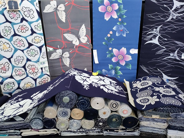 長閑やかさ屋中央局■浴衣布切れ まとめて 45点 鶴 蝶 花柄 槿花 花の日本の首都 浮世絵口当たり 祇園はやし など 総べて未当て嵌める ppp3725