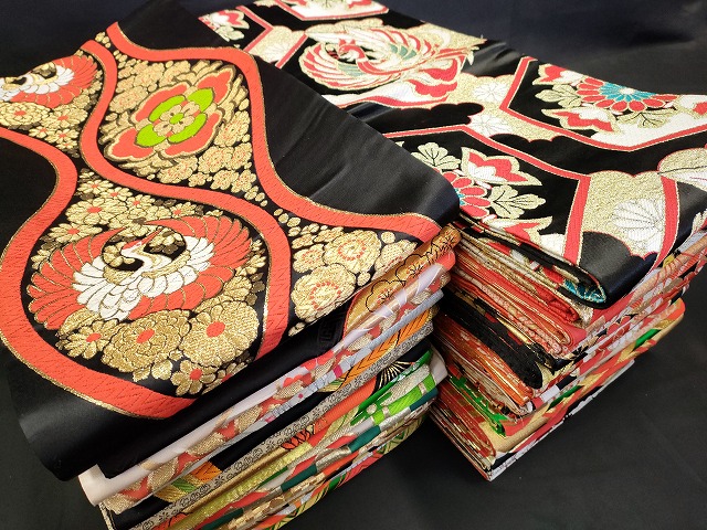 長閑やかさ屋中央局■赤ちゃん帯 まとめて 35点 鳳凰 鶴 蝶 折り鶴 松竹梅 花柄 七宝 アンティーク 現ナマ糸 など 着付ける能力のある過半数 未当て嵌める品あり ppp3516