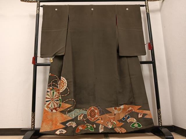 平和屋着物●アンティーク 大正ロマン 黒留袖 源氏車地紙雪輪鳳凰宝尽くし 金彩 正絹 逸品 AABH8388ph