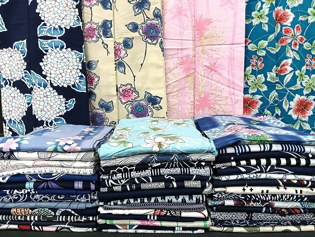 長閑やかさ屋御召しもの■浴衣 まとめて 45点 蝶 アジサイ 乱菊 花柄 型染め 暈し染め など 着付ける能力のある殆んど 未当て嵌める品あり mmm1214