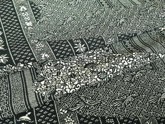 長閑やかさ屋御召しもの▽小紋 単衣 飛鳥宝尽くし花文 黒地 洗える御召しもの DABE4861az