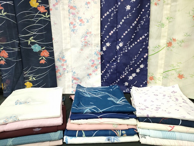 長閑やかさ屋中央局■夏物 小紋 絽 紗 洗える御召しもの まとめて20点 蝶 蜻蛉 花柄 墨付き 着付ける能力のある過半数 se3624