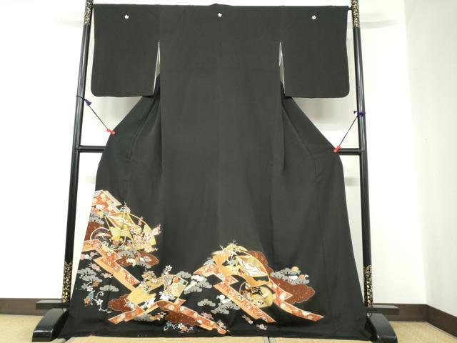 長閑やかさ屋御召しもの●晴れ晴れしい黒留袖 駒刺しゅう 双鶴菱被子植物文 金彩 ロング丈 正絹 珠玉 DABC2620ud