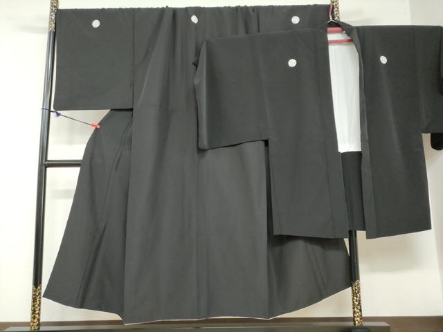 長閑やかさ屋御召しもの●成人男性 黒紋付 長羽織書き割り 羽裏：白いこと キングサイズ 御召しもの・化繊 羽織・正絹 珠玉 DABD9562ud