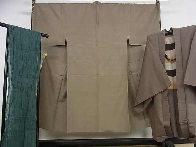 平和屋本店●極上 男性 紬 アンサンブル 兵児帯セット 着物:生壁色 羽織:焦茶 兵児帯:虫襖 正絹 逸品 KAAA0871kk4|平和屋