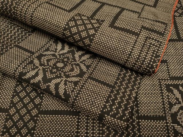 平和屋着物●本場大島紬　7マルキ　幾何学花文　正絹　逸品　DABA8951du｜平和屋 18,720円