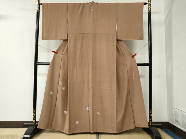 長閑やかさ屋御召しもの●晴れ晴れしい色留袖 日本の首都小紋 小紋師：黒岩秀硯 折りかがみ 被子植物丸文 正絹 珠玉 CABB4323yc