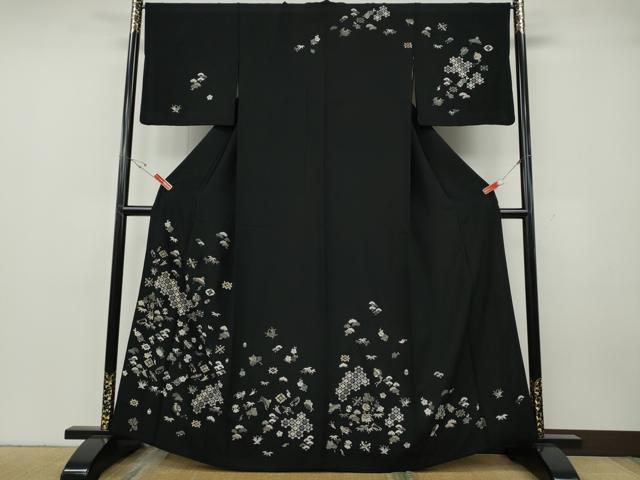 長閑やかさ屋御召しもの●短い訪問着 総刺しゅう 宝尽くし吉祥花文 黒地 金糸 正絹 珠玉 CABG5255ut
