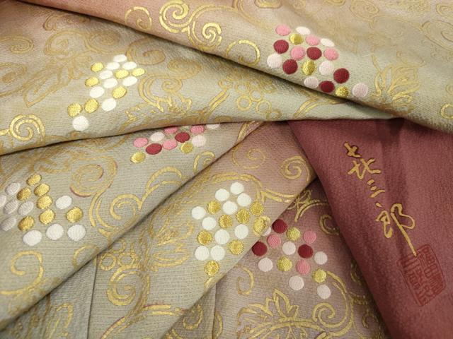 楽天市場】平和屋着物○人間国宝 五代 田畑喜八 訪問着 駒刺繍 枝花文