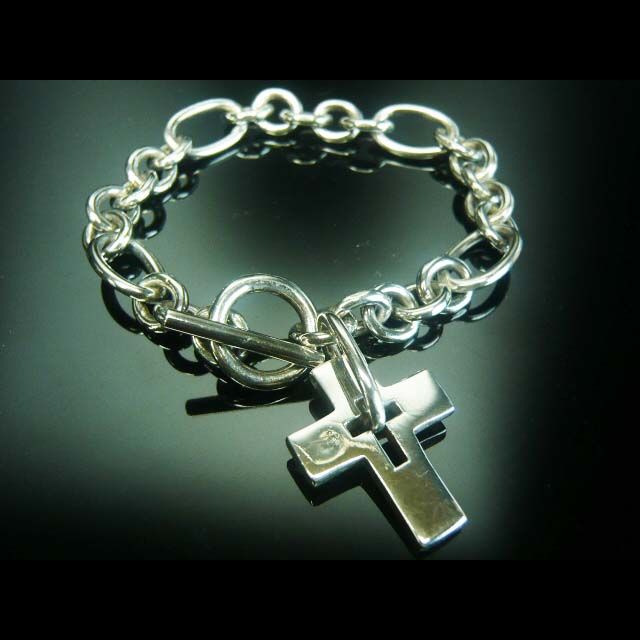 楽天市場】クロスチャームのブレスレット☆シルバーブレスレット