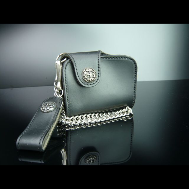 【本革】グレインレザー　クロス　ウォレット　チェーン穴あり　ブラック三つ折り財布 本革】グレインレザー クロス ウォレットチェーン付き ブラック