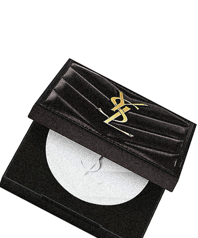 YVES SAINT LAURENT 　イヴ･サンローラン オールアワーズ　ハイパープレストパウダー 7.5g／プレストパウダー